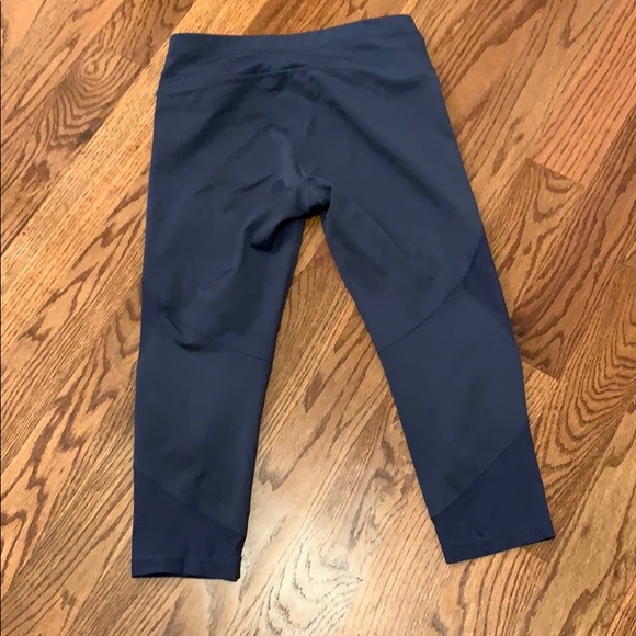 Athleta workout leggings - Picture 3 of 6